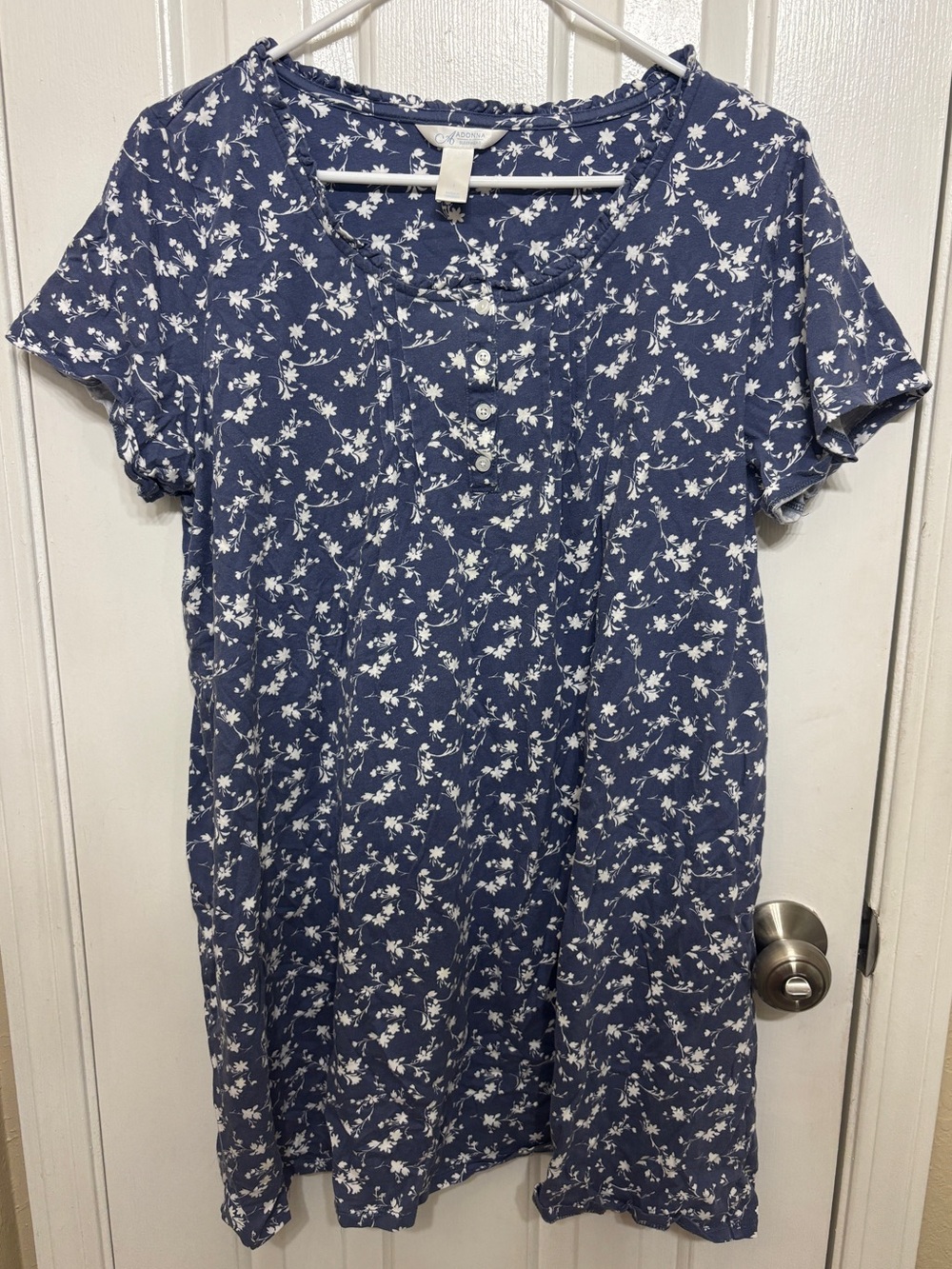Vintage Adonna Sleepwear Woman’s Floral Design Gown Size L